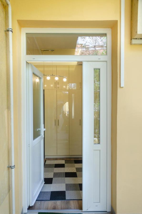 3 En Suit Bedroom Flat In The Main Centre For 6Ppl, 3Bdr,3Bthr,Ac Будапешт Екстер'єр фото