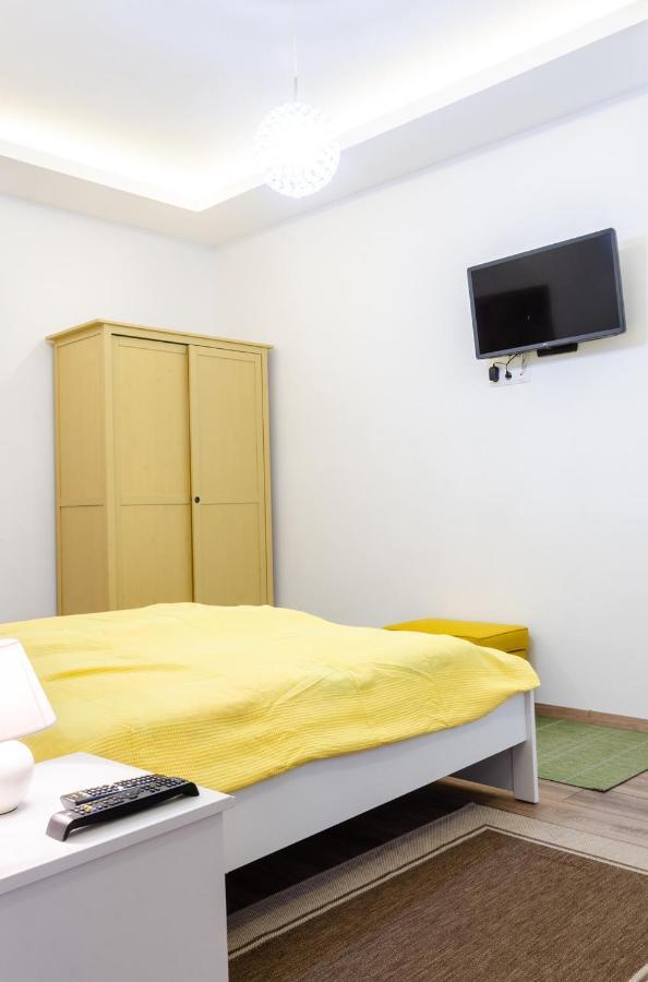 3 En Suit Bedroom Flat In The Main Centre For 6Ppl, 3Bdr,3Bthr,Ac Будапешт Екстер'єр фото