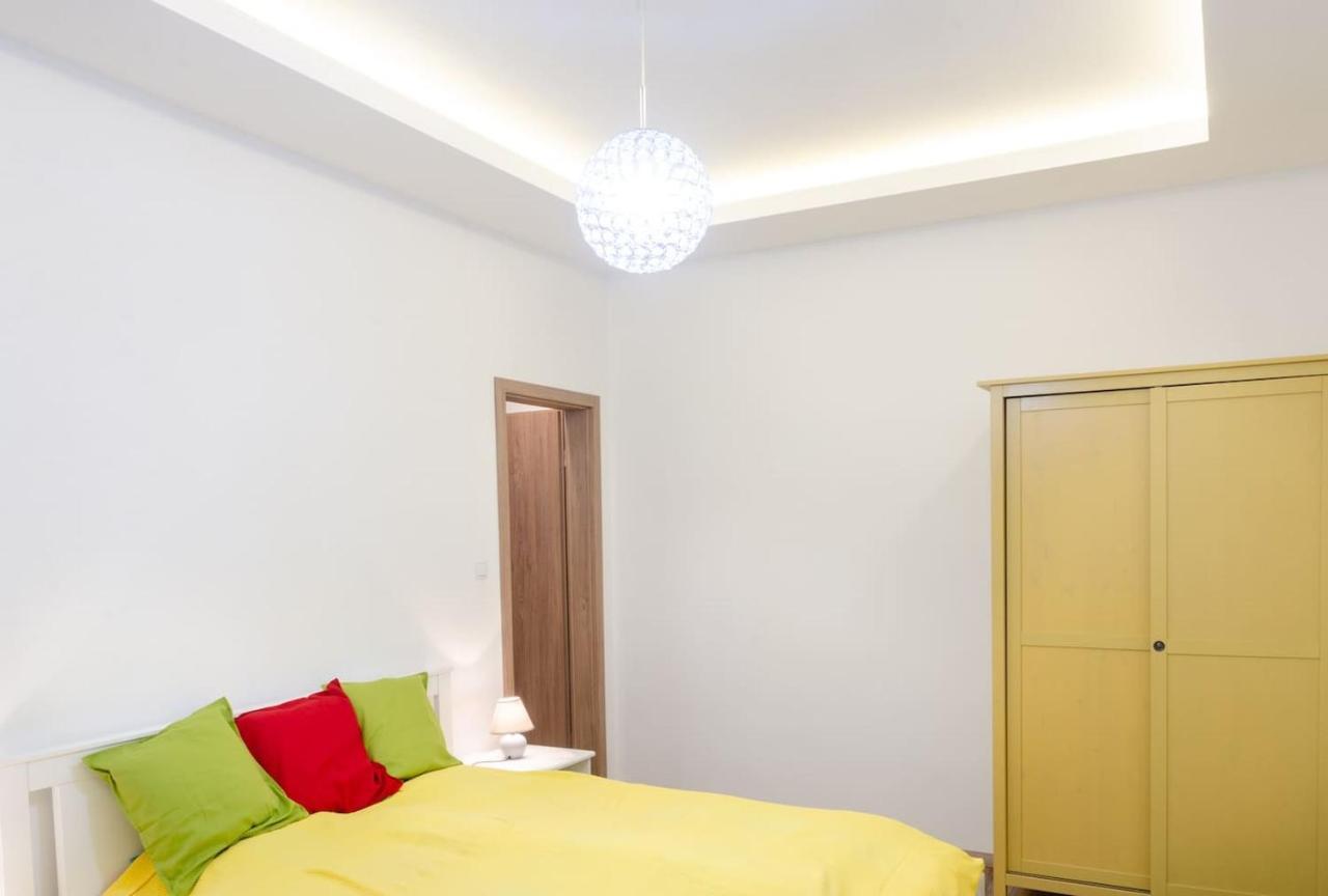 3 En Suit Bedroom Flat In The Main Centre For 6Ppl, 3Bdr,3Bthr,Ac Будапешт Екстер'єр фото