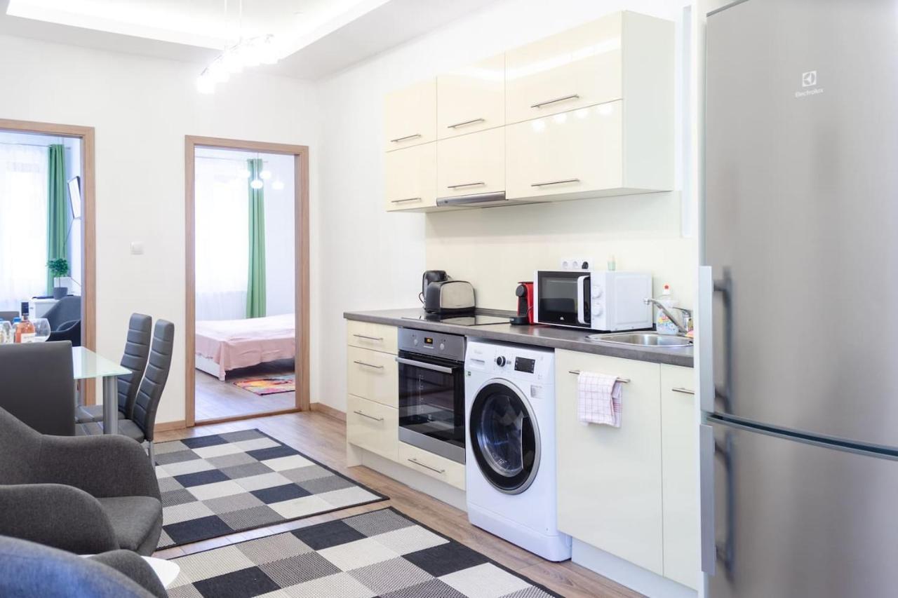 3 En Suit Bedroom Flat In The Main Centre For 6Ppl, 3Bdr,3Bthr,Ac Будапешт Екстер'єр фото